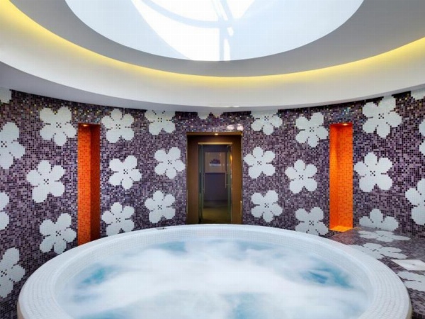 Hues Boutique Hotel image 5